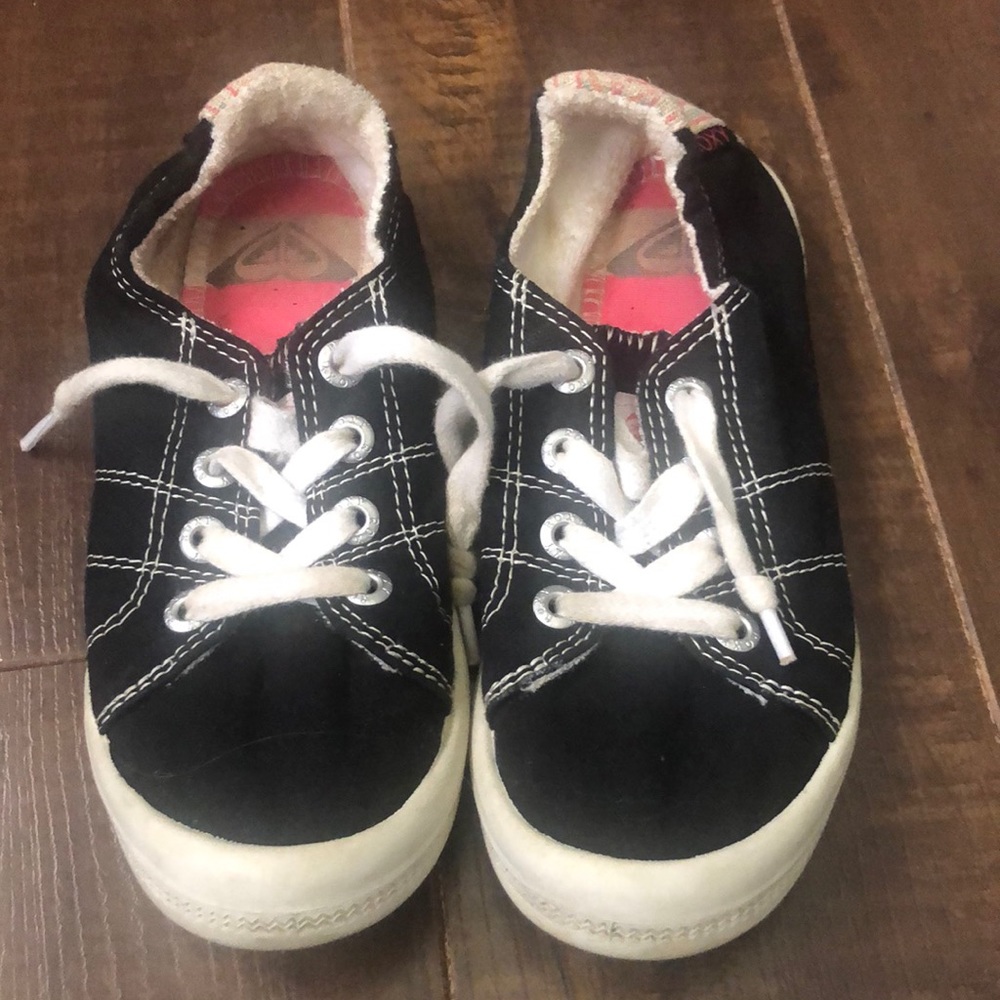 Girls Roxy slip on sneakers